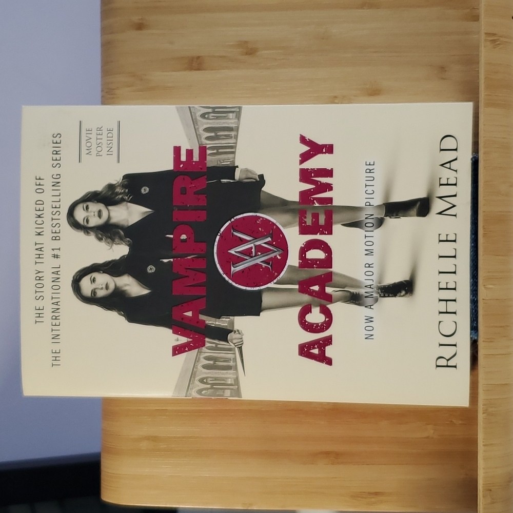 Vampire Academy book 1 Richelle Mead